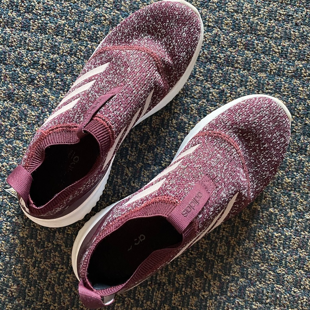 Lightlt worn adidas slip on sneakers